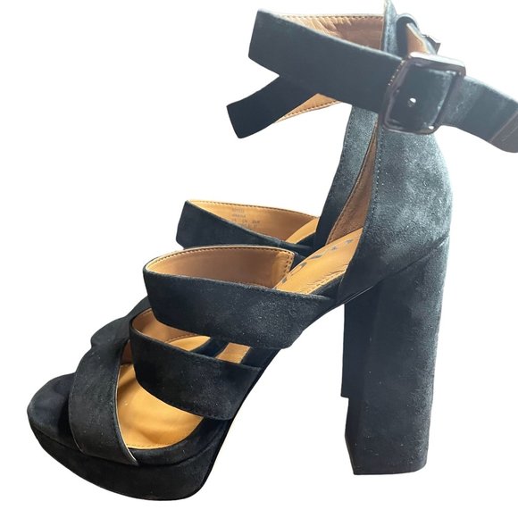 Coach Black Suede Platform Ankle Strap 4.5 Inch Heels Size 7 - Picture 6 of 10